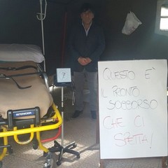 Briguglio protesta in piazza Albanese