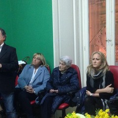 Una mimosa per celebrare le grandi donne tranesi