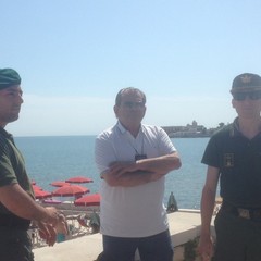 Reati ambientali in mare, conferenza stampa al Lido Marechiaro