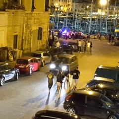 Carabinieri in piazza Plebiscito