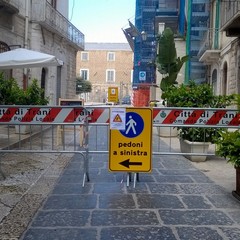 Pericolo di crollo per lo stabile del fondaco in Piazza Longobardi