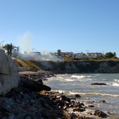Incendio alla Seconda Spiaggia