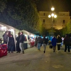 Mercatino di Natale in piazza della Repubblica