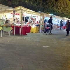 Mercatino di Natale in piazza della Repubblica