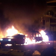 Auto in fiamme in via San Gervasio