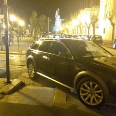 parcheggio selvaggio piazza Plebiscito