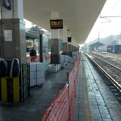 Lavori della pavimentazione in stazione