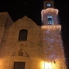 Omaggio floreale alla Madonna Immacolata