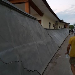 Un edificio distrutto a Gili Trawangan