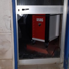 Tentato furto in un'azienda di via Barletta,