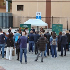 Marco Galiano tra la gente: “Non fuggiamo dai problemi, uniamo i puntini per costruire il futuro”