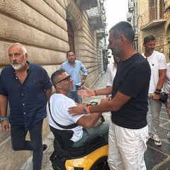 Antonio Decaro Presentazione libro vicino