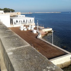 Strutture mobili lungomare di Trani