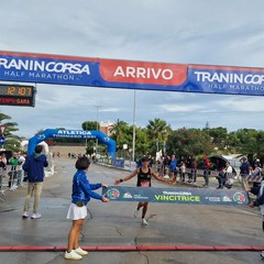 Arrivo Anita Martinelli vincitrice Campionato italiano interforze e XVI ed Tranincorsa Half Marathon