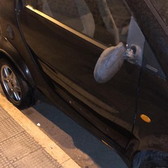 Auto danneggiate in corso Alcide De Gaspari