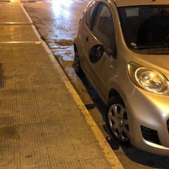 Auto danneggiate in corso Alcide De Gaspari