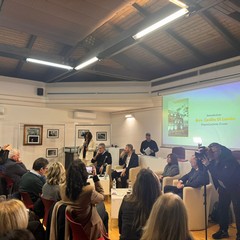 Biblioteca Convegno SI NO