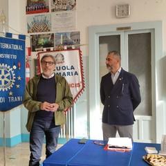 Il Rotary Club Trani consegna i nuovi servizi igienici alla scuola De Amicis