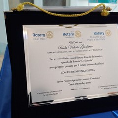 Il Rotary Club Trani consegna i nuovi servizi igienici alla scuola De Amicis