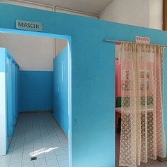 Il Rotary Club Trani consegna i nuovi servizi igienici alla scuola De Amicis