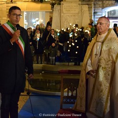 Omaggio floreale alla Madonna Immacolata