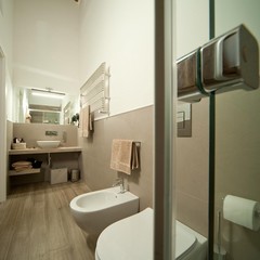 Interni del b&b: sala comune, stanze e bagno