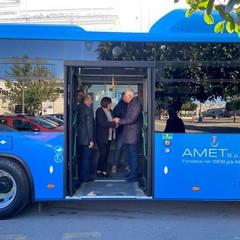 Nuovi autobus Amet