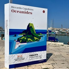 Il porto di Trani ospita i "Megalibri" dei cinque romanzi finalisti del Premio Fondazione Megamark