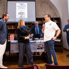 Dal Mykonos al Braciolotto Tranese: il nuovo panzerotto di Pizzeria 4 Stagioni che unisce radici, gusto e accoglienza