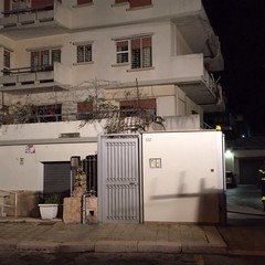 Incendio in un'abitazione sul lungomare Cristoforo Colombo