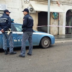 bomba carta davanti a pescheria di corso Regina Elena