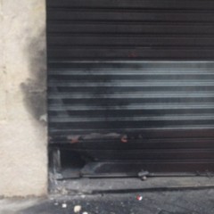 bomba carta davanti a pescheria di corso Regina Elena