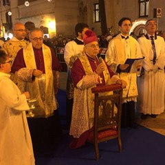 Deposizione della corona di fiori alla statua della Madonna Incoronata