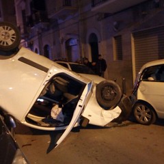 furgone ribaltato in via Amedeo