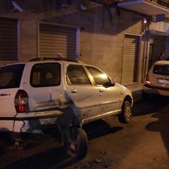 furgone ribaltato in via Amedeo