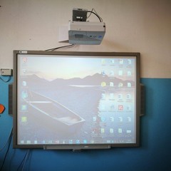 Lavagne multimediali alla scuola De Amicis
