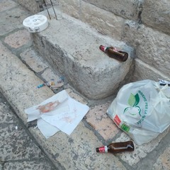 Rifiuti del sabato sera