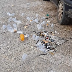 Rifiuti del sabato sera