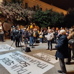 Manifestazione no vax a Trani