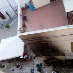 incendio locale Tom
