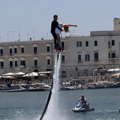 Spettacolo di Flyboard 2025