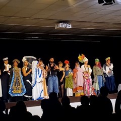 Bucci spettacolo donne