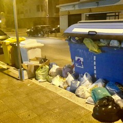 Rifiuti via Malcangi