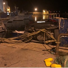 Auto in acqua nel Porto di Trani