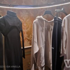 Da Palazzo Pugliese al Monastero di Colonna: Trani al centro della moda Off-White con Nugnes