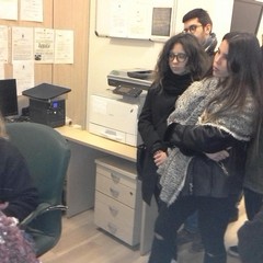 Studenti del De Sanctis in visita alla centrale operativa della Polizia locale