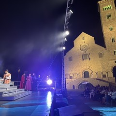 Trani Musical Forza Venite Gente JPEG