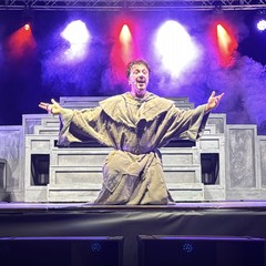 Trani Musical Forza Venite Gente JPEG