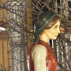 Trani Presepe in Piazza Libert Allocazione del bambinello