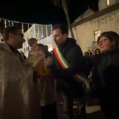 Trani Presepe in Piazza Libert Allocazione del bambinello